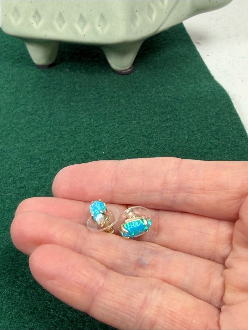 Kendra Scott Blue Opalescent Arrowhead Stud Earrings Gold Tone